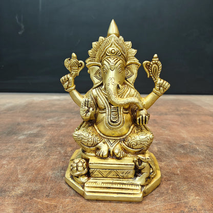 ब्रासोरा® वृंदावन वेणुगोपाल कृष्ण पीतल की प्रतिमा मोर के साथ | एंटीक नीला और सुनहरा रंग | ऊँचाई 20 इंच