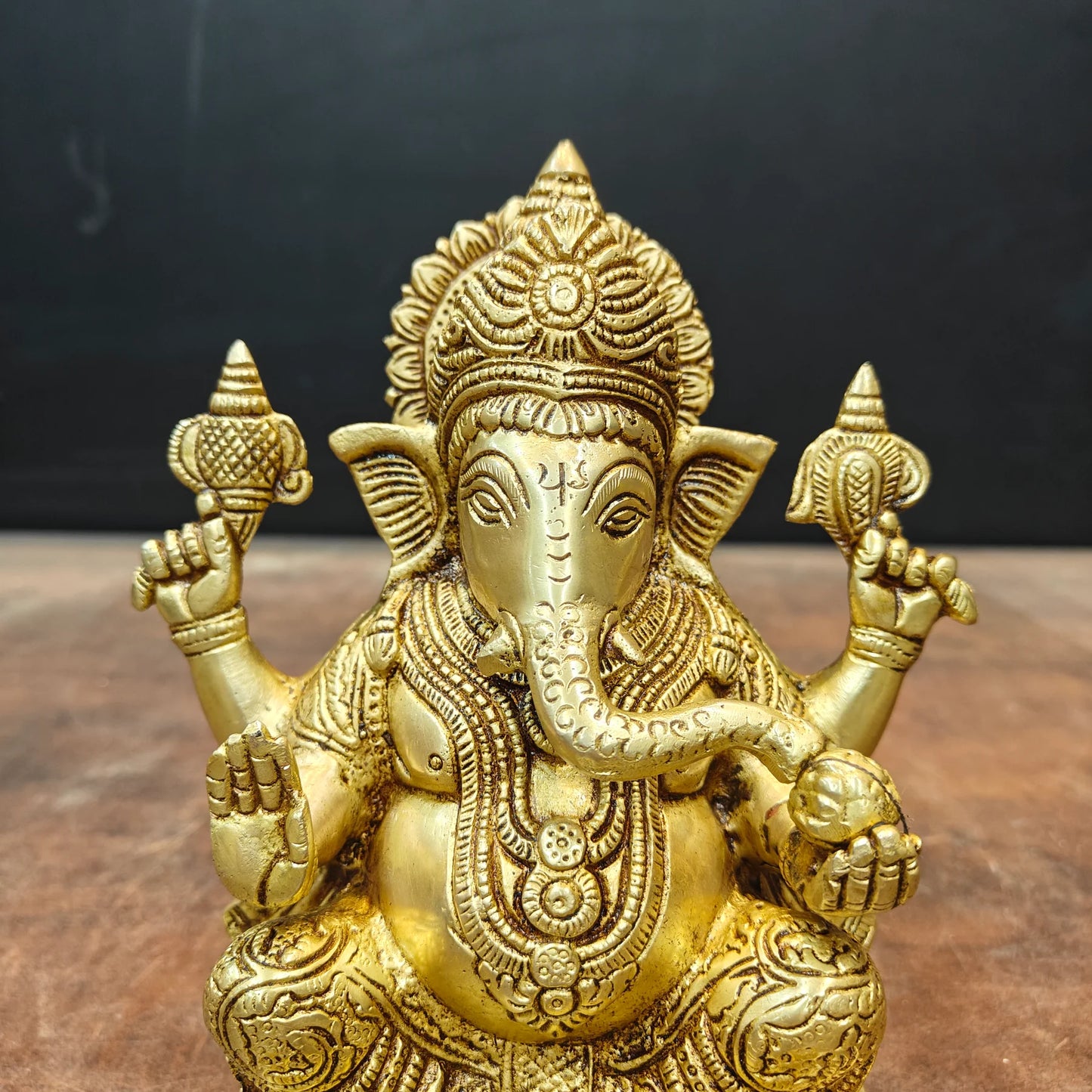 Brassaura® Handmade Brass Lord Ganesha Idol | Ganesh Murti for Home Temple, Office & Pooja Room | Height 8 Inches | 3.5 Kg