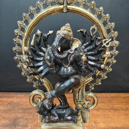 ब्रासोरा® वृंदावन वेणुगोपाल कृष्ण पीतल की प्रतिमा मोर के साथ | एंटीक नीला और सुनहरा रंग | ऊँचाई 20 इंच