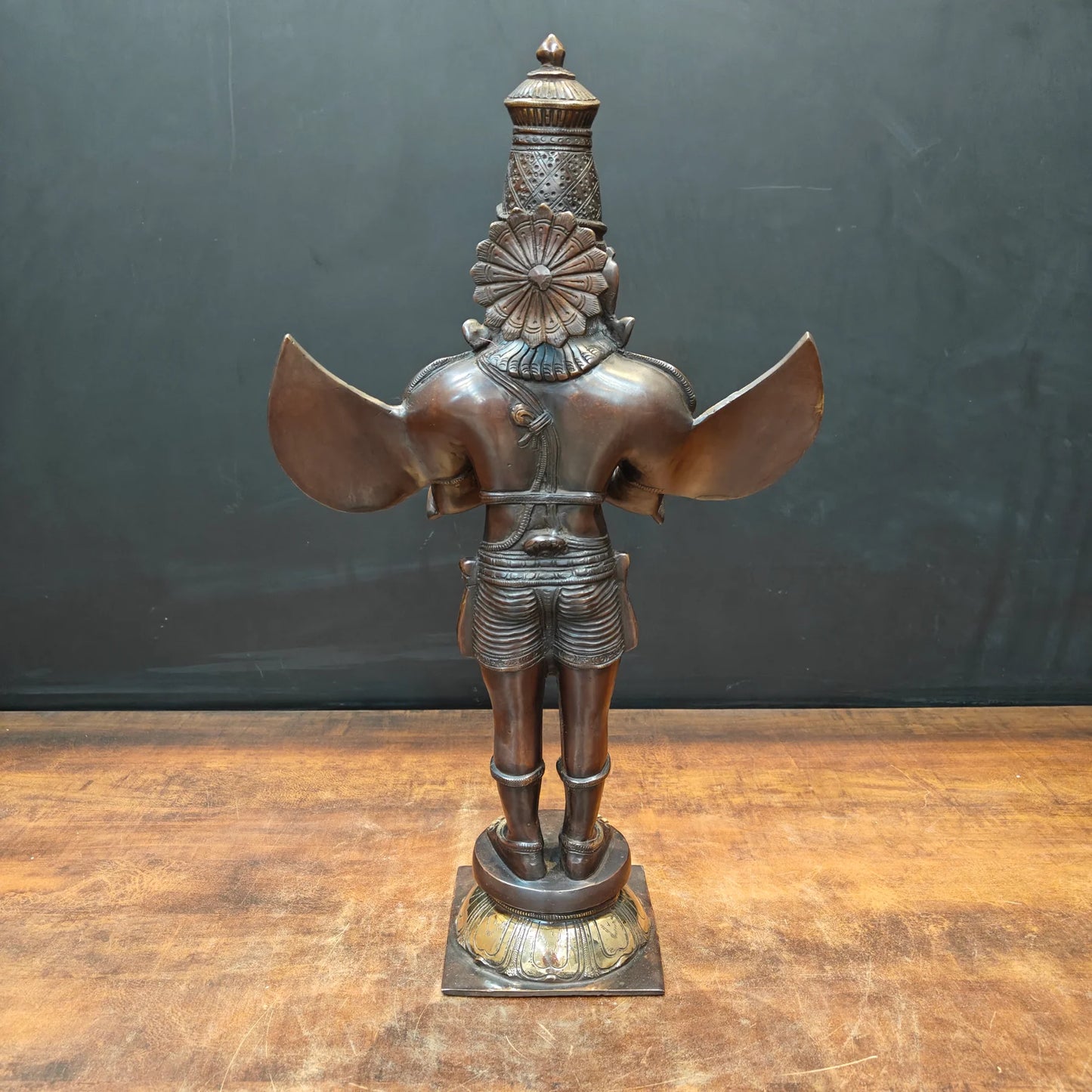 Brassaura® Brass Garuda Statue | Standing Garuda with Namaste Pose | Sacred Vishnu Vahana Idol for Home Temple, Pooja Room & Vastu Décor | Antique Finish | 23 Inch | 9.5 Kg