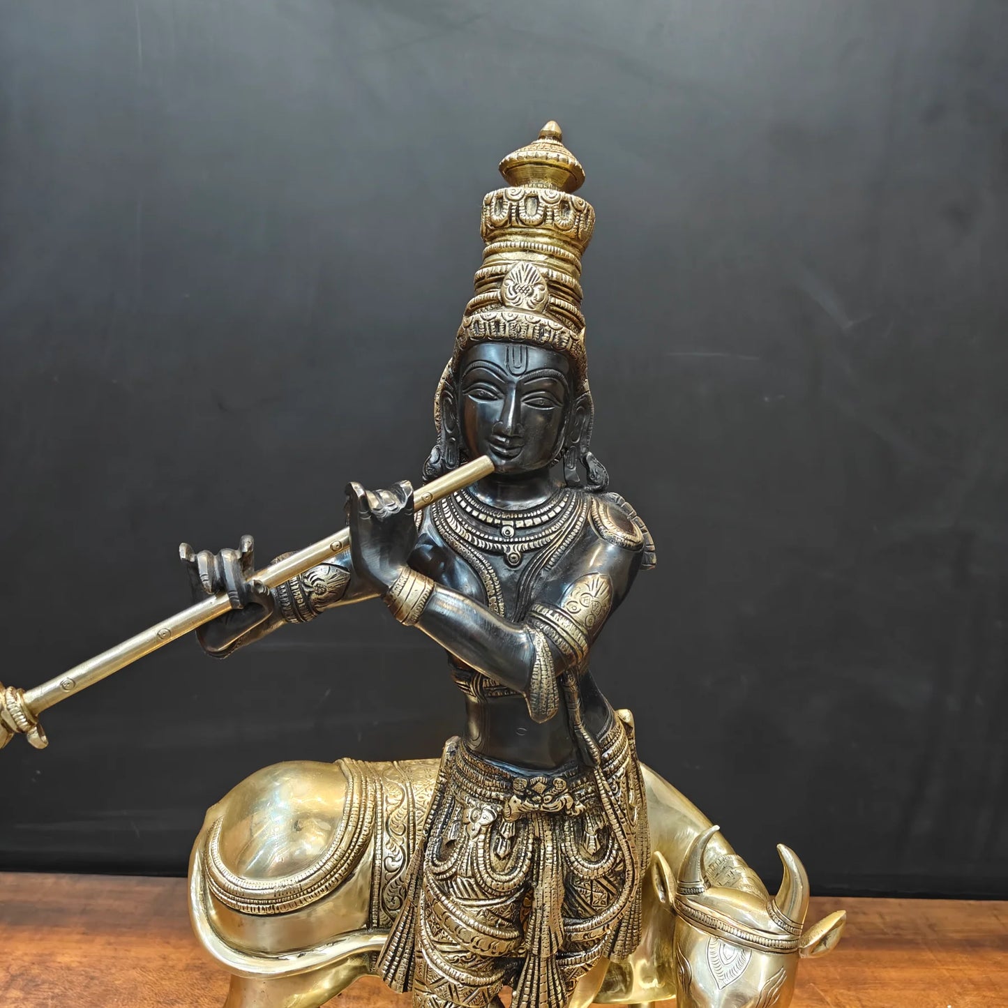 Brassaura® Handmade Brass Krishna Playing Flute with Cow Idol | Lord Krishna Murti for Home Temple, Pooja Room & Living Room Décor | Height 26 Inches | 26 Kg