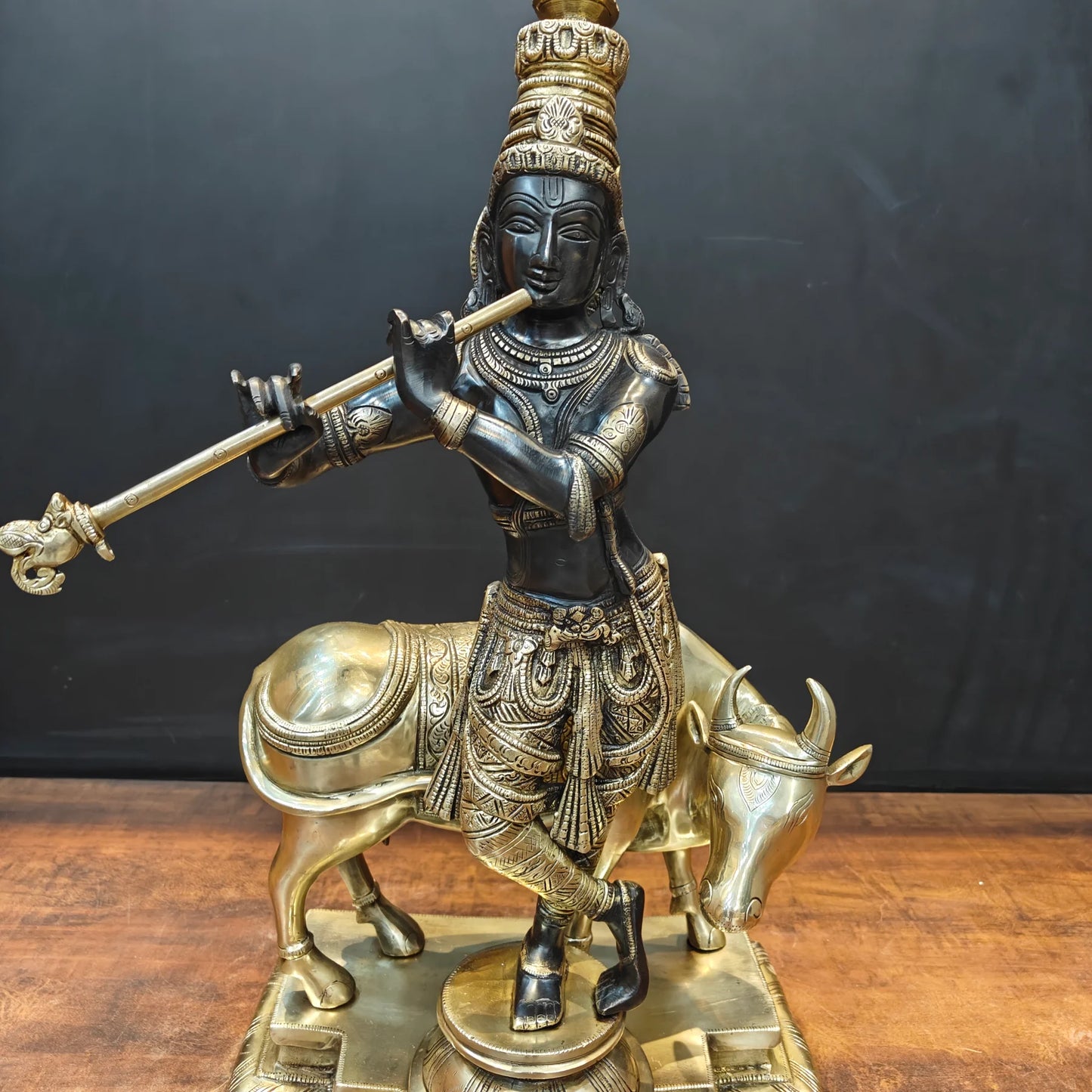 Brassaura® Handmade Brass Krishna Playing Flute with Cow Idol | Lord Krishna Murti for Home Temple, Pooja Room & Living Room Décor | Height 26 Inches | 26 Kg