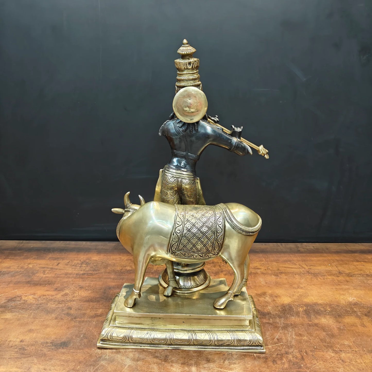 Brassaura® Handmade Brass Krishna Playing Flute with Cow Idol | Lord Krishna Murti for Home Temple, Pooja Room & Living Room Décor | Height 26 Inches | 26 Kg
