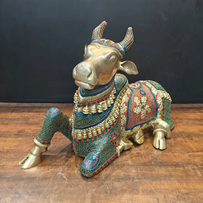 Brassaura® Brass Nandi Bull Idol | Decorative Stone Inlay Sacred Nandi Statue | Lord Shiva's Divine Vehicle for Home Temple, Pooja Room & Spiritual Décor | 22 Inches | 30 Kg