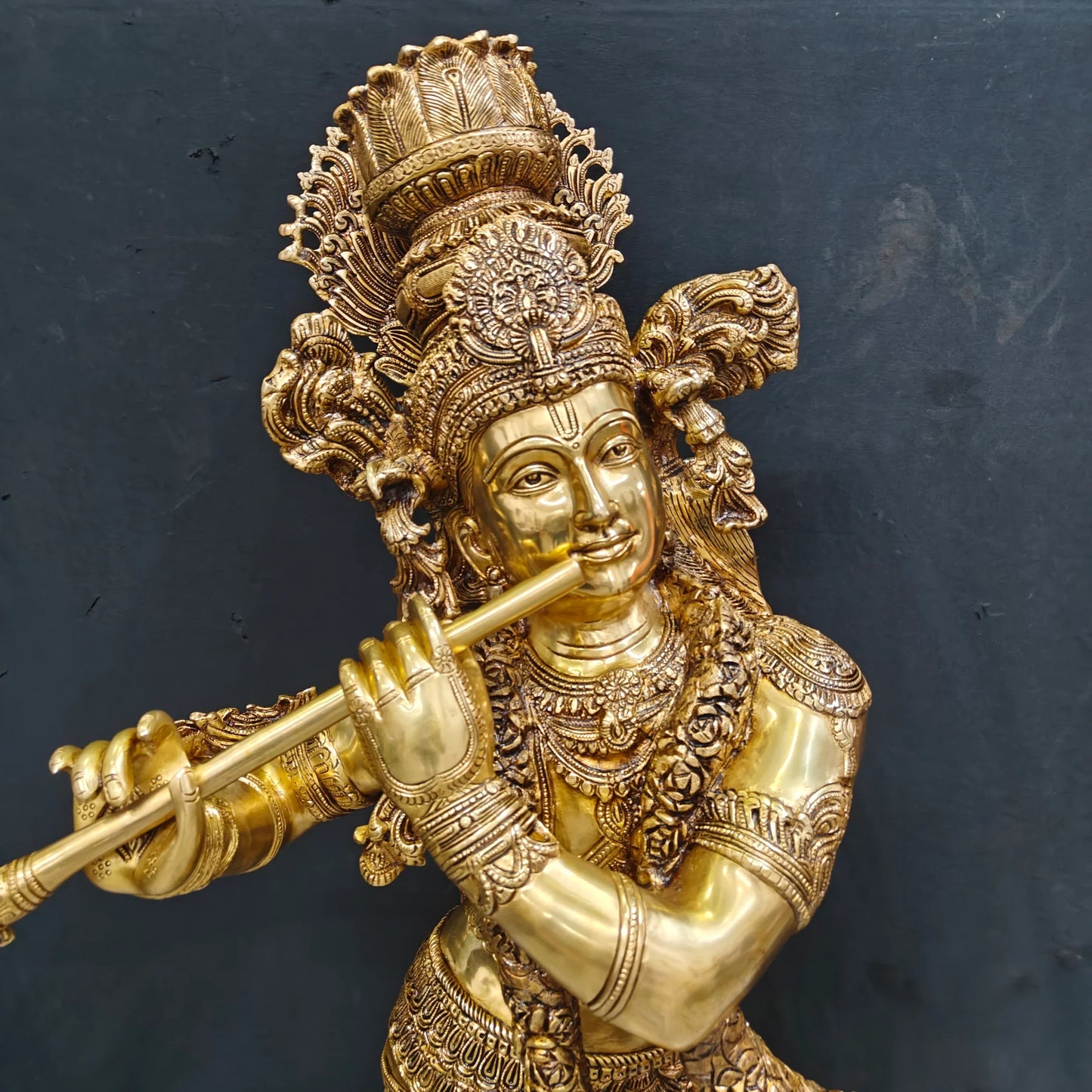 Brassaura® Handmade Brass Lord Krishna Playing Flute Statue | Premium Krishna Idol for Home Temple, Living Room & Spiritual Décor | Height 48 Inches | 60 Kg