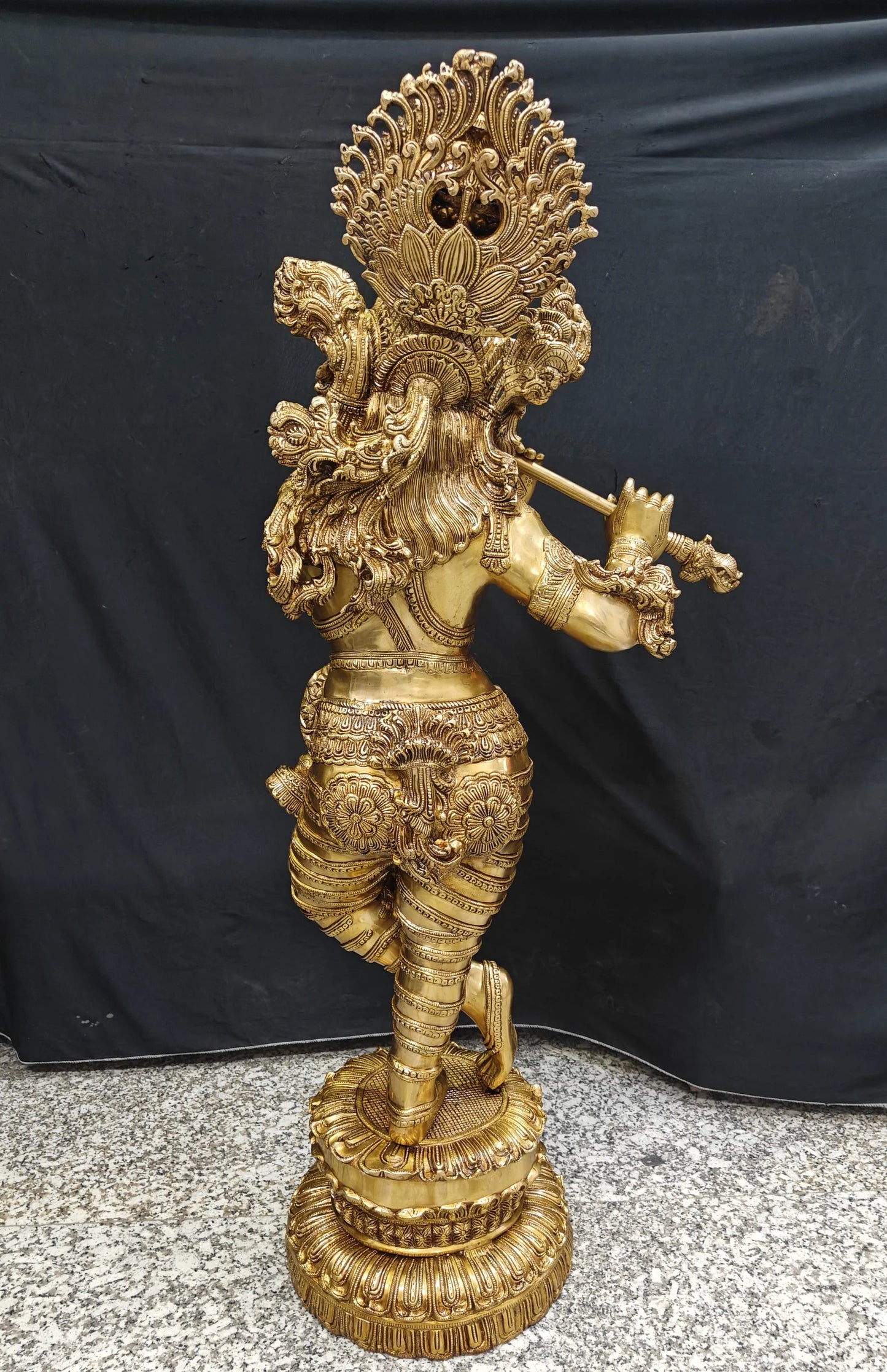 Brassaura® Handmade Brass Lord Krishna Playing Flute Statue | Premium Krishna Idol for Home Temple, Living Room & Spiritual Décor | Height 48 Inches | 60 Kg