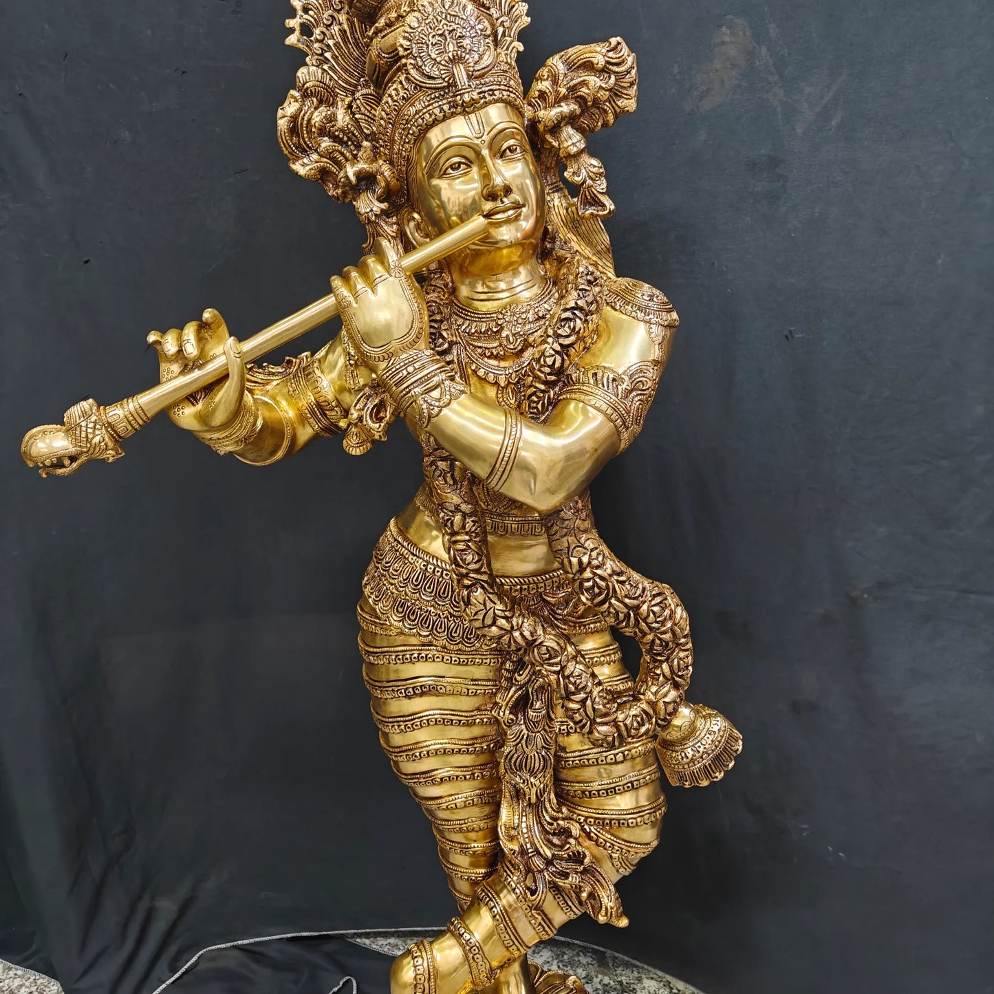 Brassaura® Handmade Brass Lord Krishna Playing Flute Statue | Premium Krishna Idol for Home Temple, Living Room & Spiritual Décor | Height 48 Inches | 60 Kg