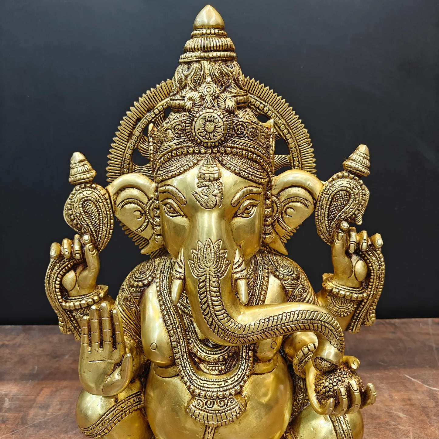 Brassaura® Handmade Brass Lord Ganesha Idol | Ganpati Murti for Home Temple, Pooja Room & Living Room Décor | Height 20 Inches | 23 Kg