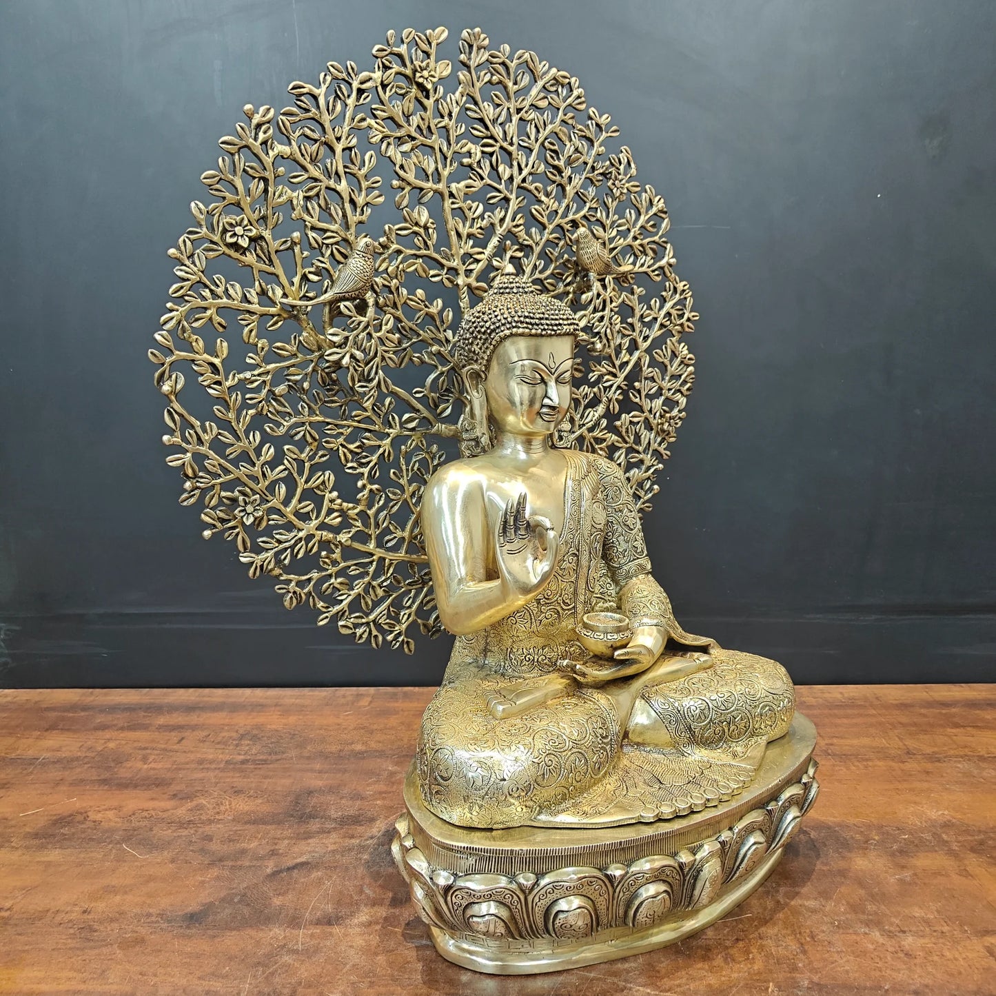 Brassaura® Premium Brass Buddha Under Bodhi Tree Statue | Handcrafted Lord Buddha Sculpture for Home, Temple & Meditation Décor | Antique Brass Finish | 32 Kg