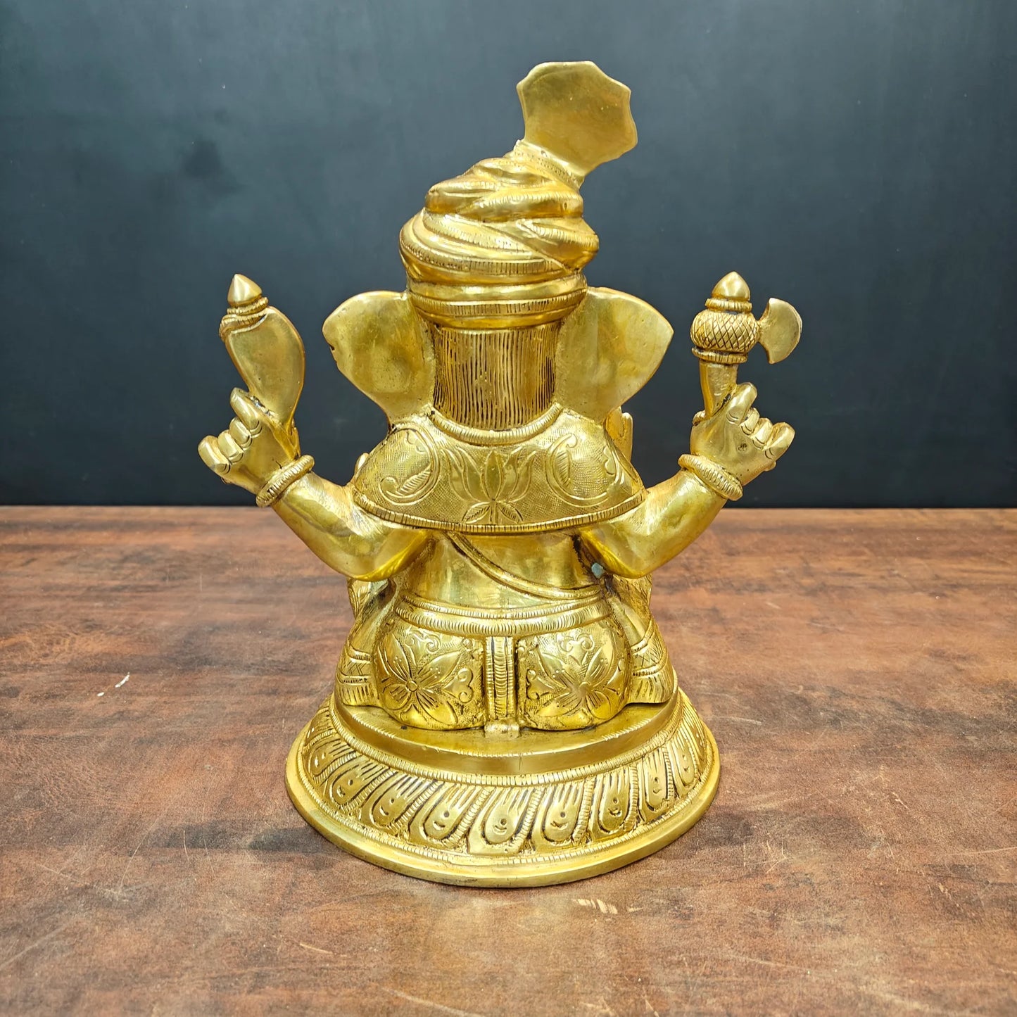 Brassaura® Brass Sitting Lord Ganesha Statue | Ganpati Bappa Idol for Home Temple, Pooja Room & Spiritual Décor | Handcrafted Brass Murti | 11 Inches | 7 Kg