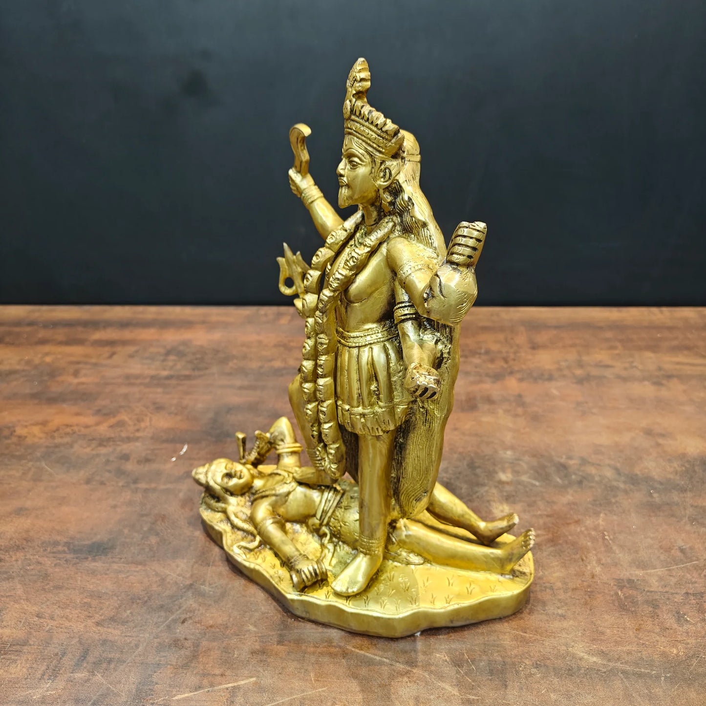 ब्रासोरा® वृंदावन वेणुगोपाल कृष्ण पीतल की प्रतिमा मोर के साथ | एंटीक नीला और सुनहरा रंग | ऊँचाई 20 इंच