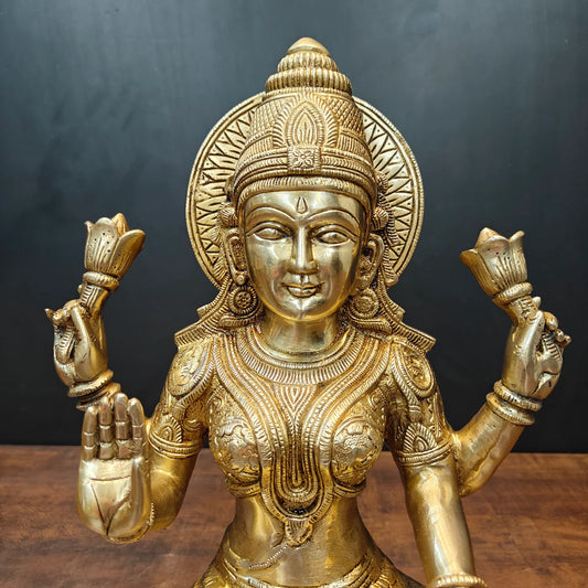 Brassaura® Brass Goddess Lakshmi Statue | Seated Maa Lakshmi Idol on Lotus Pedestal | Divine Brass Sculpture for Wealth, Prosperity & Home Temple Décor | 15 Inches | 13 Kg