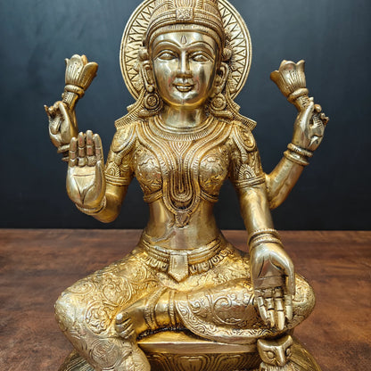 Brassaura® Brass Goddess Lakshmi Statue | Seated Maa Lakshmi Idol on Lotus Pedestal | Divine Brass Sculpture for Wealth, Prosperity & Home Temple Décor | 15 Inches | 13 Kg