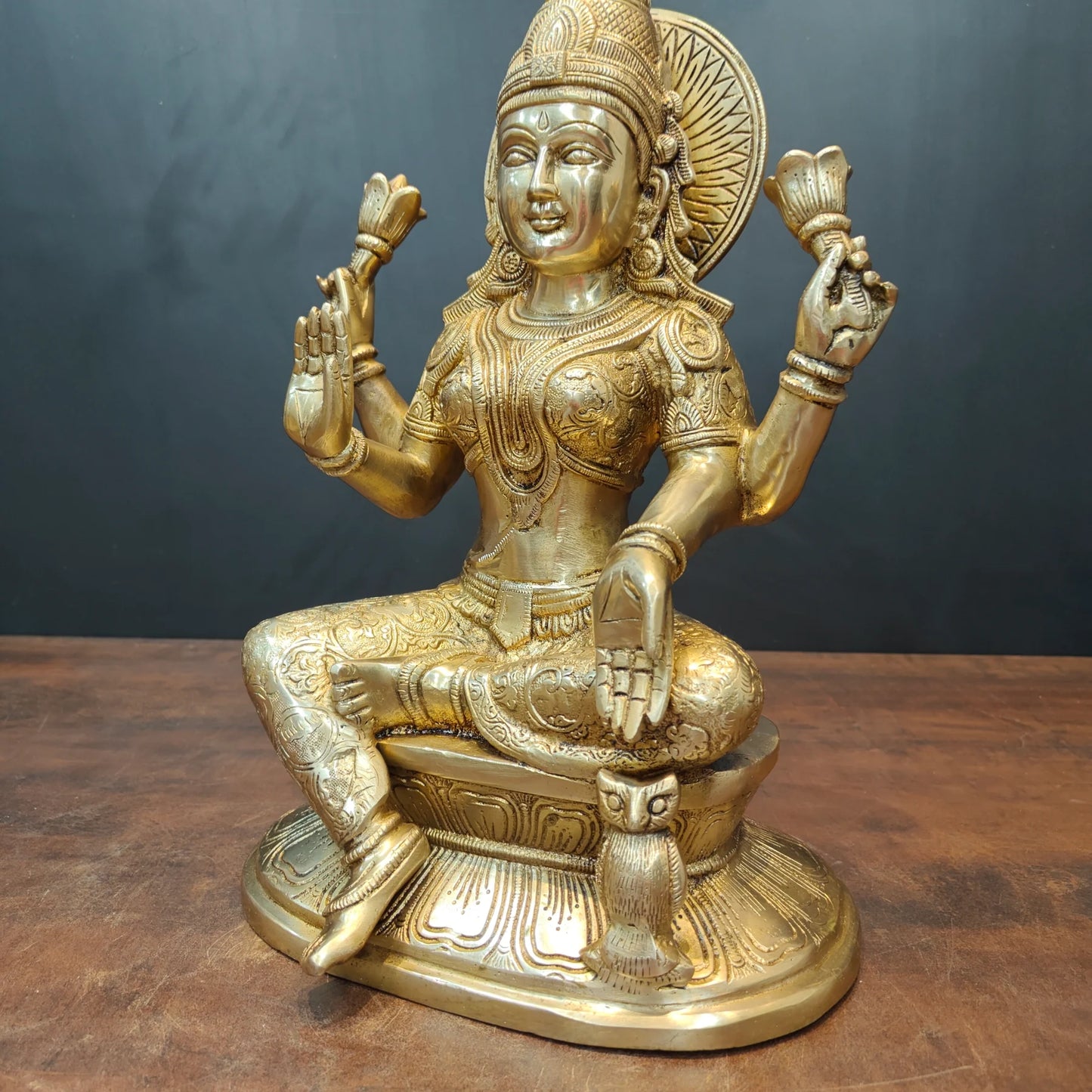 Brassaura® Brass Goddess Lakshmi Statue | Seated Maa Lakshmi Idol on Lotus Pedestal | Divine Brass Sculpture for Wealth, Prosperity & Home Temple Décor | 15 Inches | 13 Kg