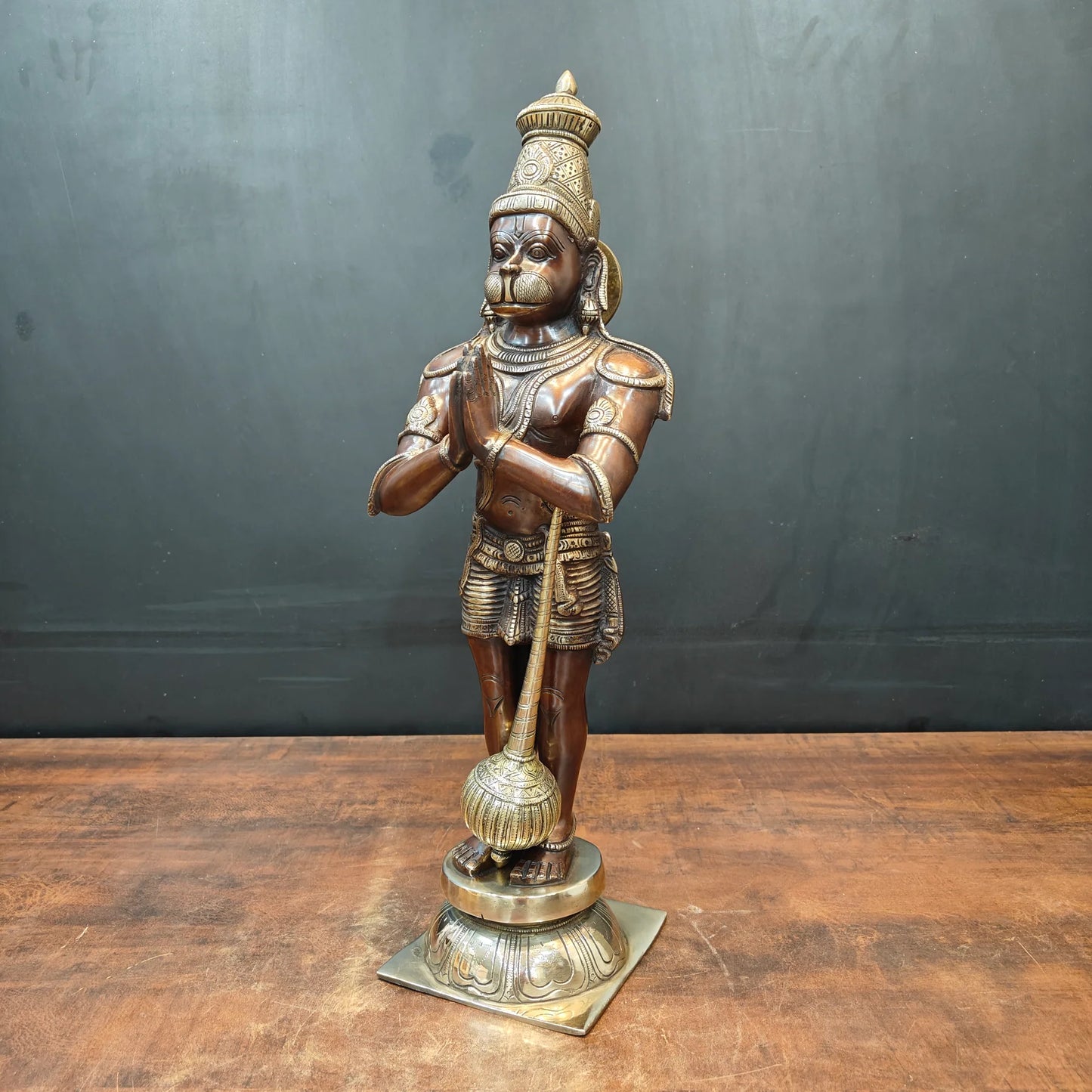 ब्रासोरा® वृंदावन वेणुगोपाल कृष्ण पीतल की प्रतिमा मोर के साथ | एंटीक नीला और सुनहरा रंग | ऊँचाई 20 इंच