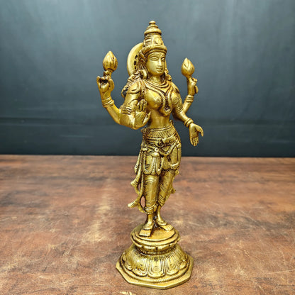 Brassaura® Brass Goddess Lakshmi Statue | Handmade Maa Lakshmi Idol for Wealth, Prosperity & Blessings | Traditional Brass Sculpture for Home Temple & Décor | 10 Inches | 1.8 Kg