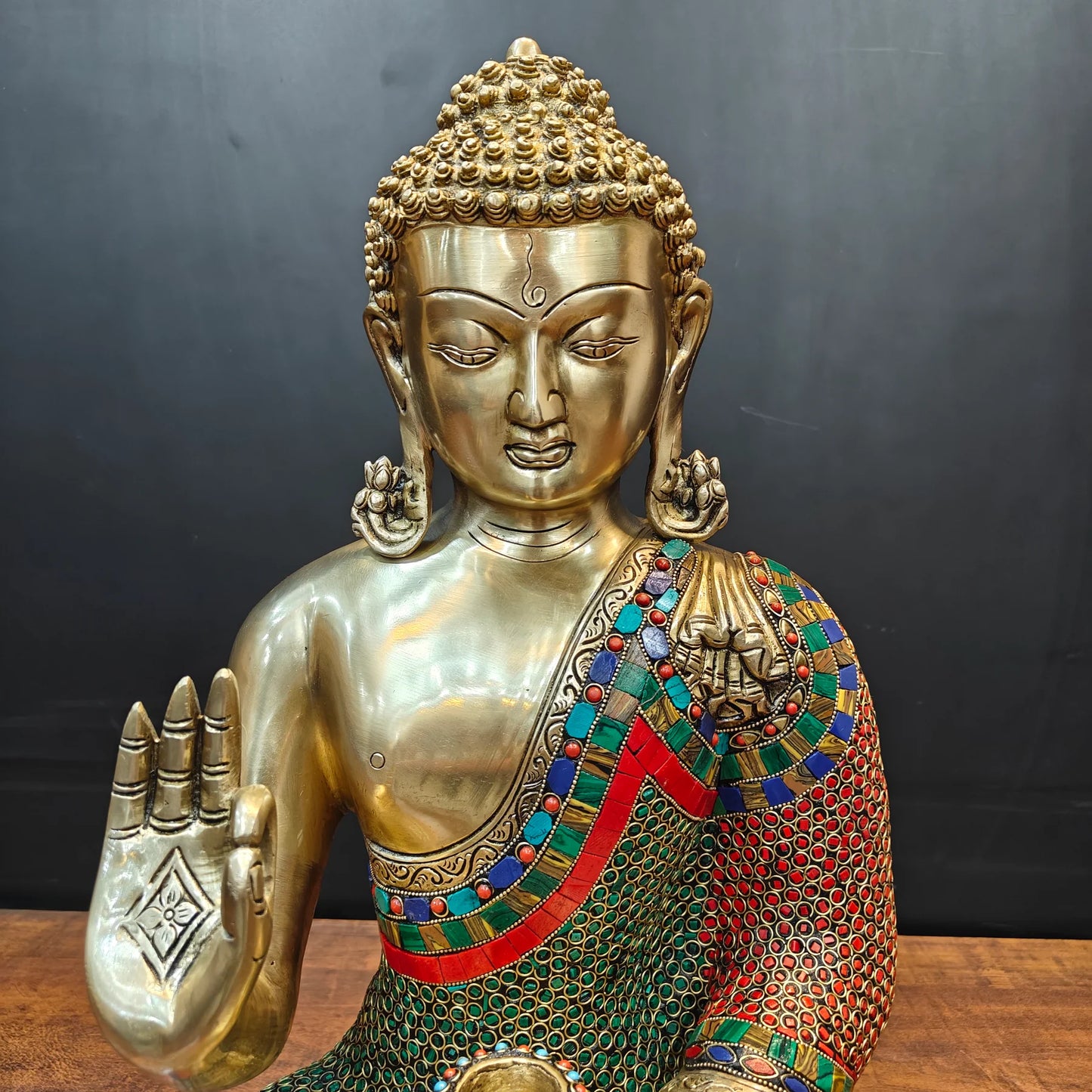 Brassaura® Brass Meditating Buddha Statue | Handcrafted Premium Brass Buddha Murti for Home Temple, Meditation & Spiritual Décor | Multicolor Stonework Finish | 20 Inches | 17 Kg
