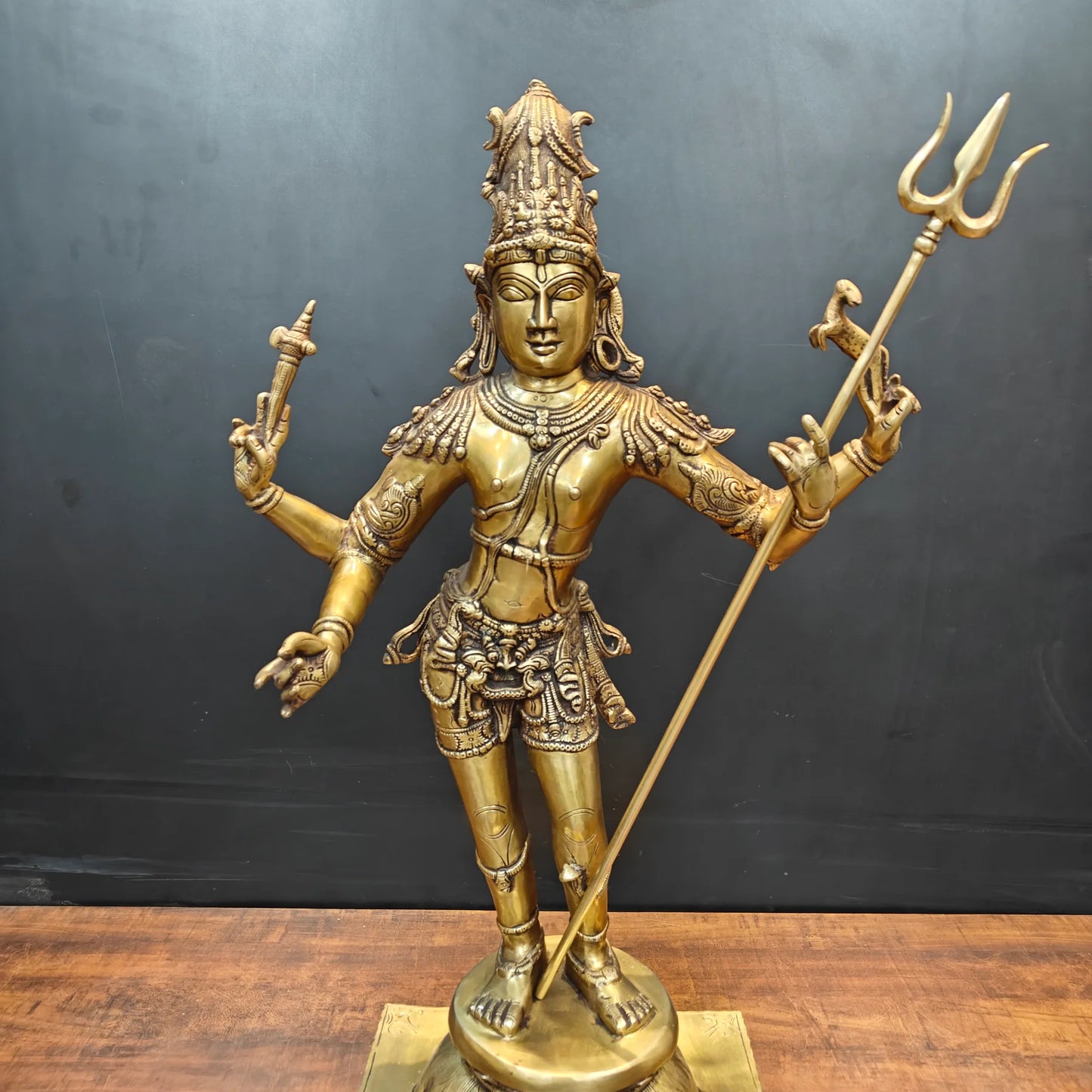 ब्रासोरा® वृंदावन वेणुगोपाल कृष्ण पीतल की प्रतिमा मोर के साथ | एंटीक नीला और सुनहरा रंग | ऊँचाई 20 इंच