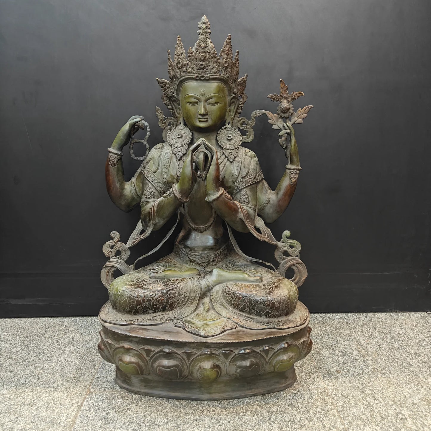 ब्रासोरा® वृंदावन वेणुगोपाल कृष्ण पीतल की प्रतिमा मोर के साथ | एंटीक नीला और सुनहरा रंग | ऊँचाई 20 इंच