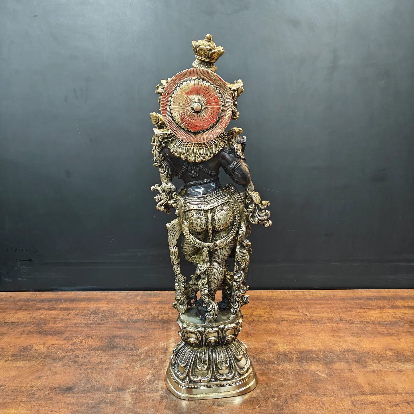 Brassaura® Brass Lord Krishna Playing Flute Idol | Handcrafted Standing Krishna Murti for Home Temple, Living Room & Office Décor | Antique Dual Tone Finish | Premium Brass Statue | 29 Inches | 16 Kg