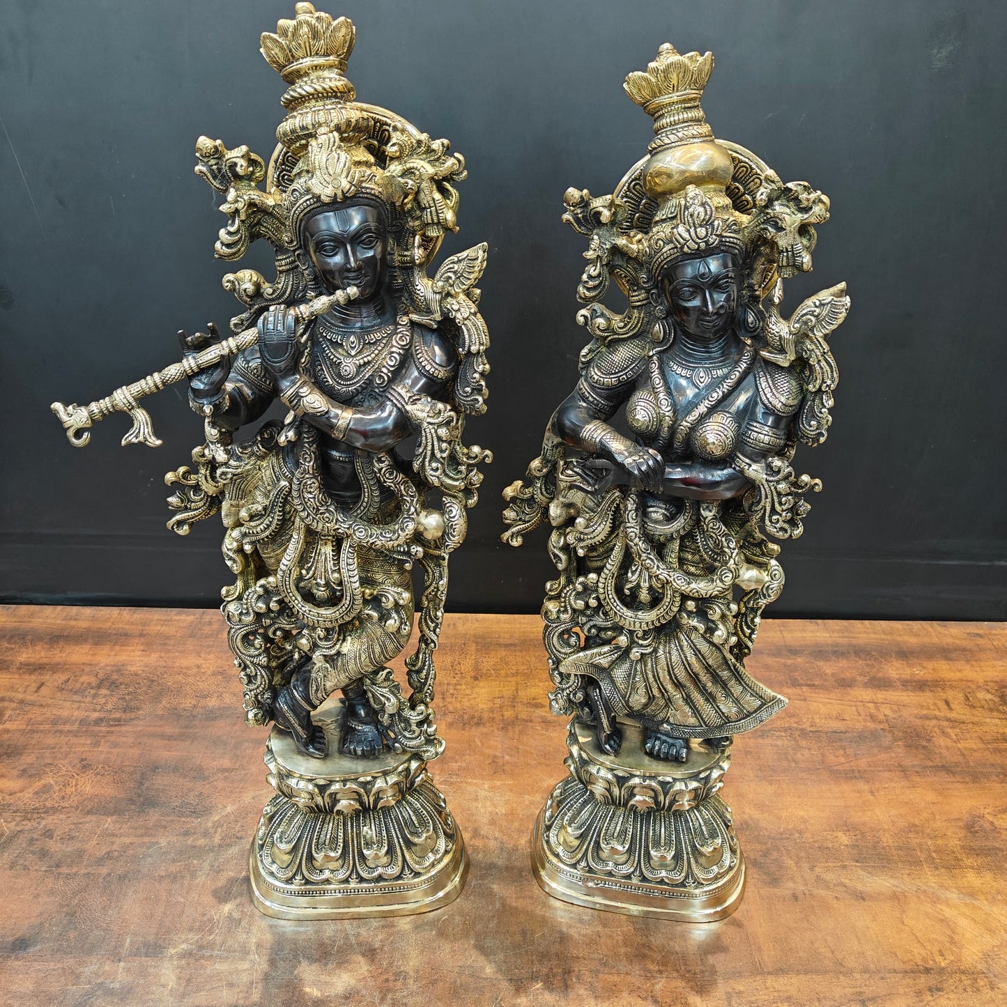 Brassaura® Brass Radha Krishna Idol Set | Handcrafted Standing Radha Krishna Murti for Home Temple, Living Room & Office Décor | Antique Dual Tone Finish | Premium Brass Statue Set | 29 Inches | 32 Kg