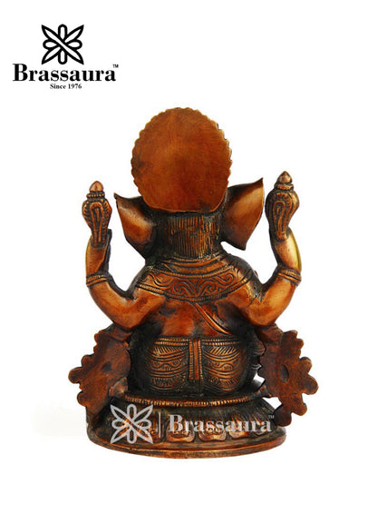 Brass Ganesha Statue For Home Decor Weight 2.5 Kg And Height 7 Inch