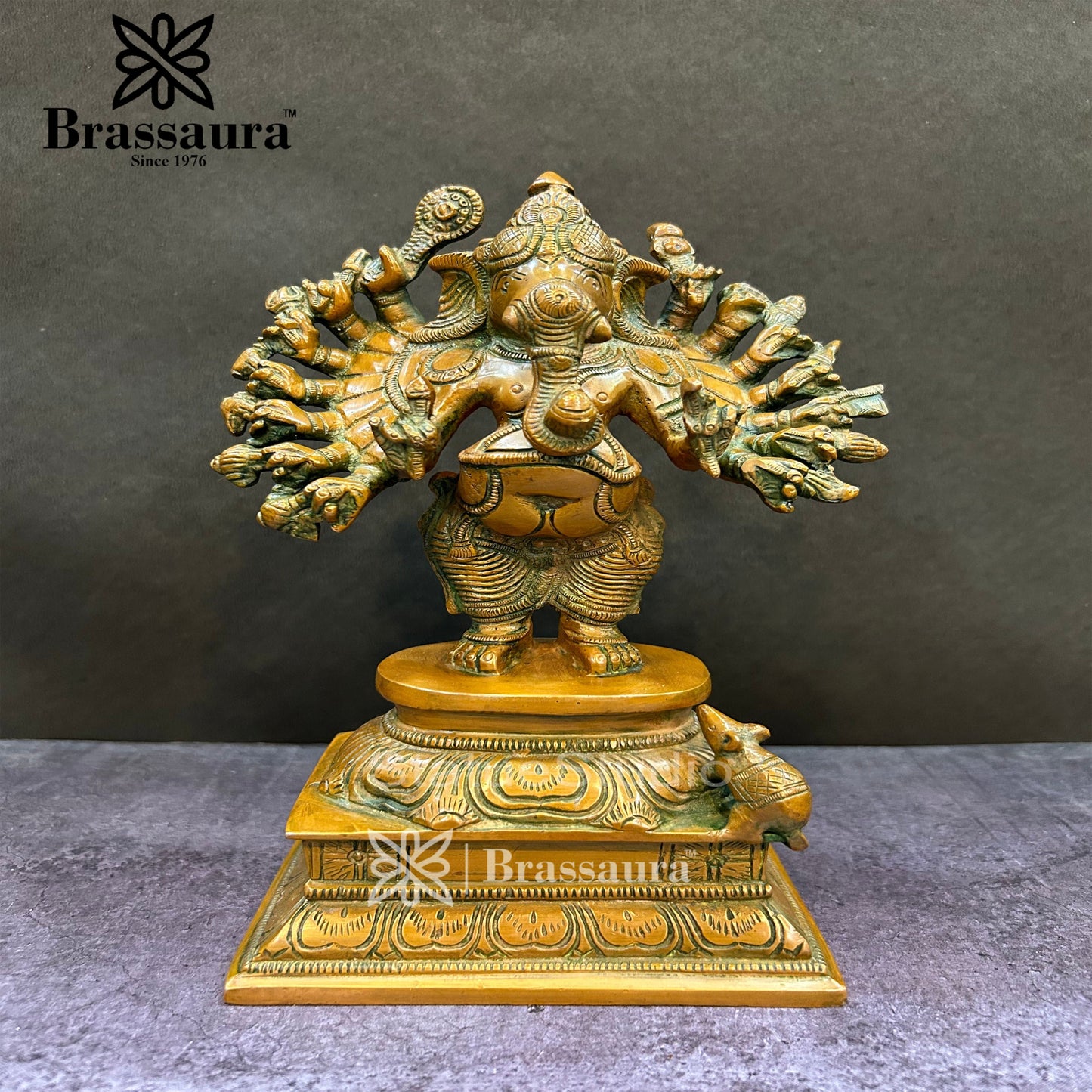 Brass Ganesha Statue For Home Decor And Gift Items Weight 2.7 Kg And Height 9 Inches