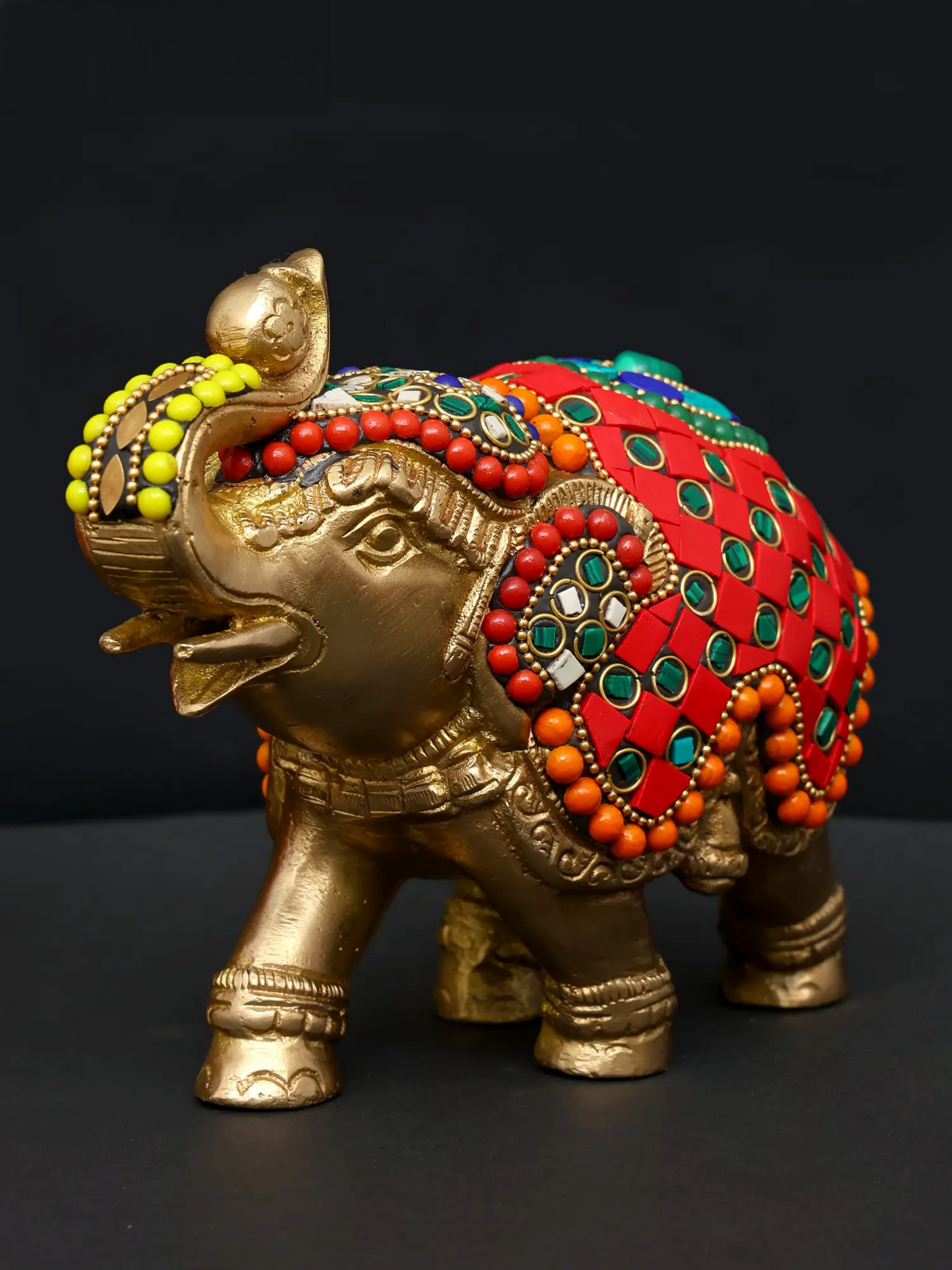 ब्रासौर® मल्टीकलर इनले वर्क के साथ हाथी की पीतल की मूर्तियों का जोड़ा | शुद्ध पीतल | ऊंचाई 5.5 इंच और वजन 3.53 किलोग्राम