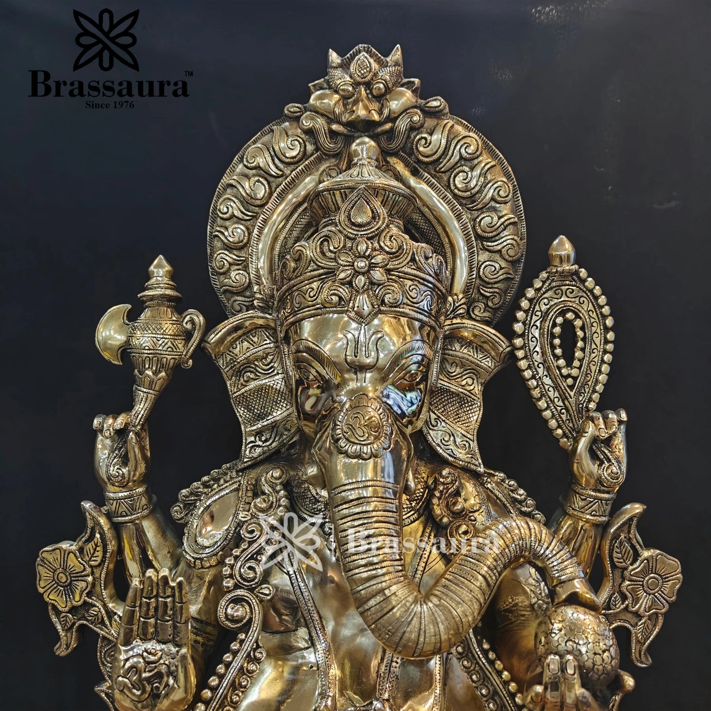 Brassaura™ Brass Jewellery Ganesha Statue for Home and Decor | Weight 45 Kgs | Height 29 Inches