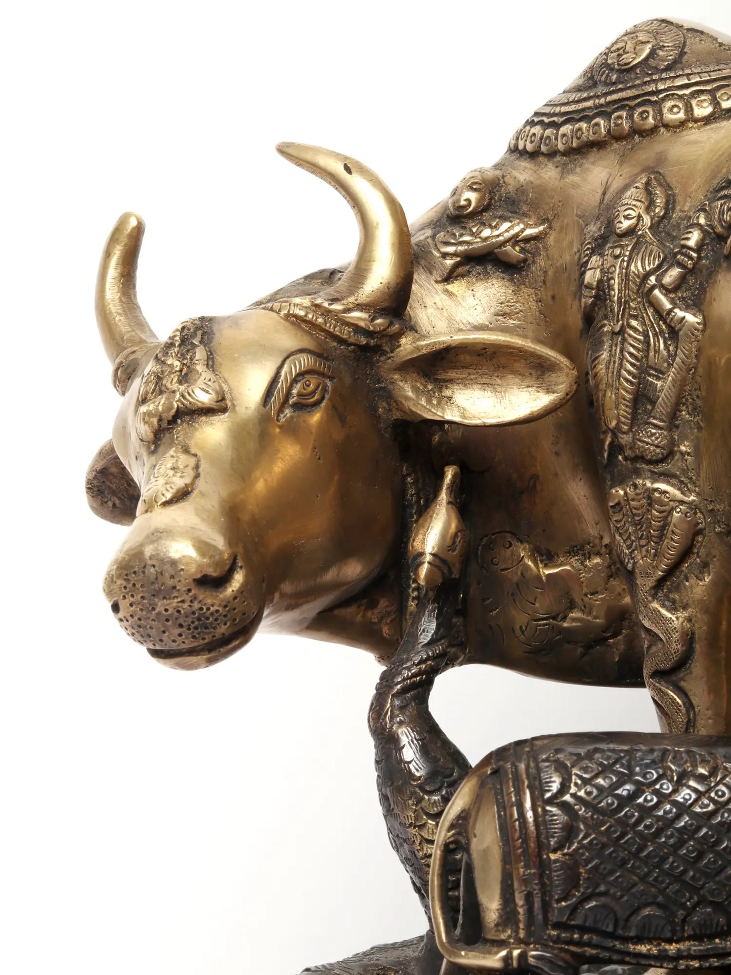 ब्रासौर® पीतल गाय और बछड़े की मूर्ति | ऊंचाई 12.01 इंच और वज़न 14.21 किग्रा