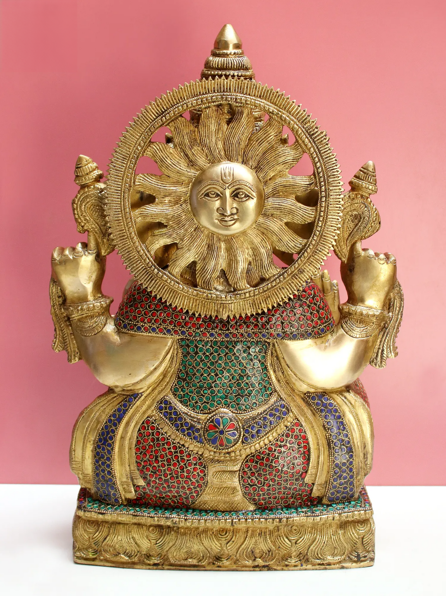 ब्रासौरा™ आर्क के साथ भगवान गणेश | मीनाकारी जड़ाई के काम के साथ शुद्ध पीतल | ऊंचाई 18 इंच और वजन 21 किलोग्राम