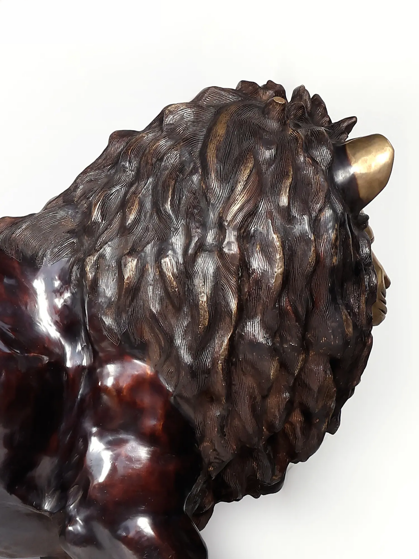 ब्रासौर्रा® बड़ा दहाड़ता हुआ शेर पीतल की मूर्ति | हस्तनिर्मित आकर्षक सज्जा | ऊँचाई 48 इंच और वज़न 182.30 किग्रा