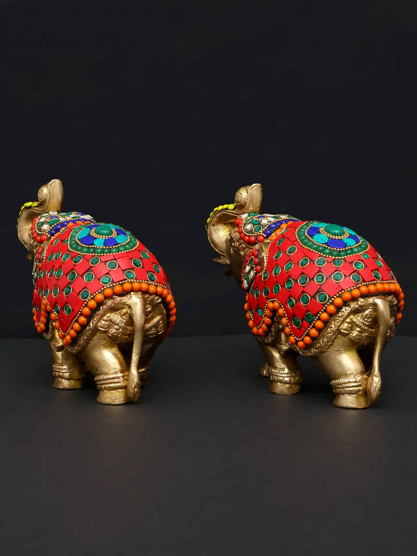 ब्रासौर® मल्टीकलर इनले वर्क के साथ हाथी की पीतल की मूर्तियों का जोड़ा | शुद्ध पीतल | ऊंचाई 5.5 इंच और वजन 3.53 किलोग्राम