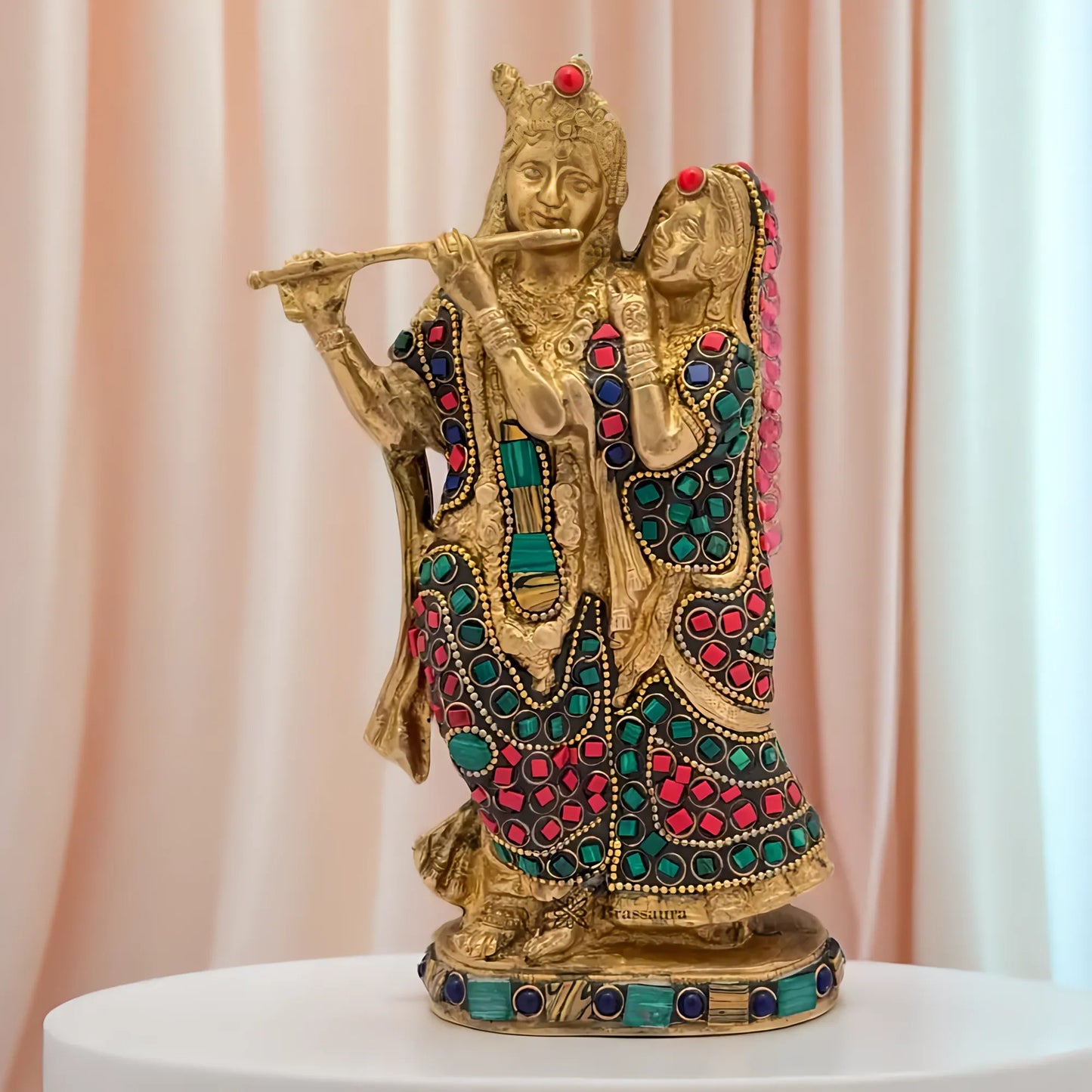 ब्रसौरम™ रत्न जड़ित राधा कृष्ण मूर्ति | शुद्ध पीतल | ऊंचाई 23 सेमी (9 इंच) और वज़न 1.5 किलोग्राम