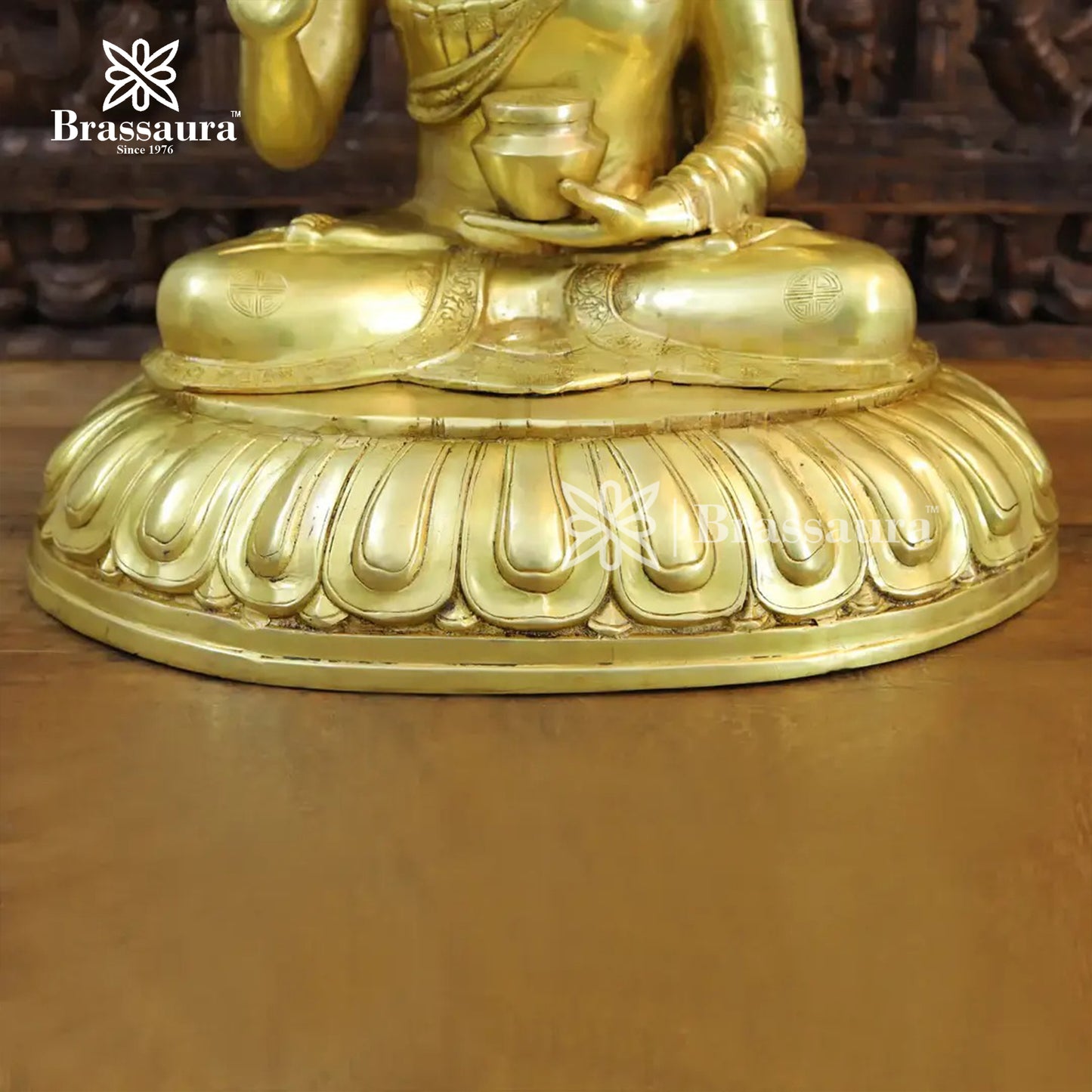 Brass Buddha For Home And Décor  Weight 32.66 kg Height 30 Inch
