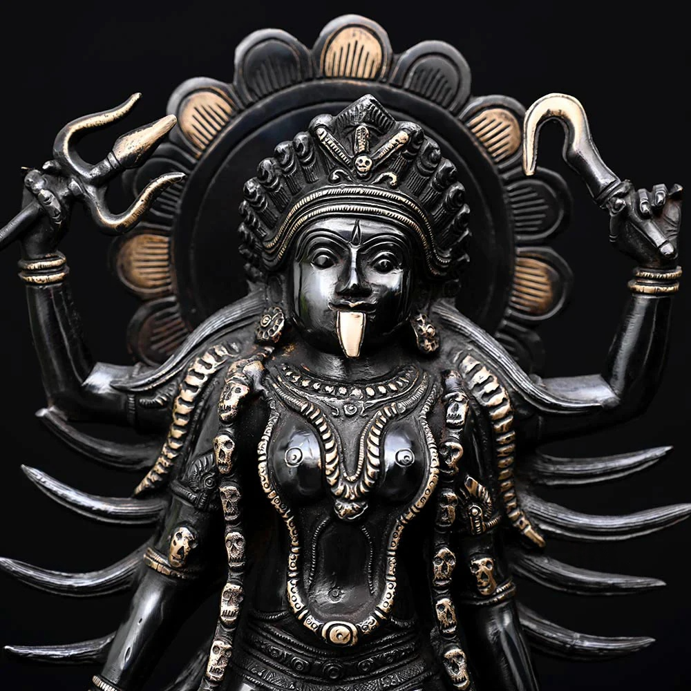 ब्रासोरा® वृंदावन वेणुगोपाल कृष्ण पीतल की प्रतिमा मोर के साथ | एंटीक नीला और सुनहरा रंग | ऊँचाई 20 इंच