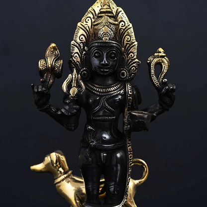 ब्रासोरा® वृंदावन वेणुगोपाल कृष्ण पीतल की प्रतिमा मोर के साथ | एंटीक नीला और सुनहरा रंग | ऊँचाई 20 इंच
