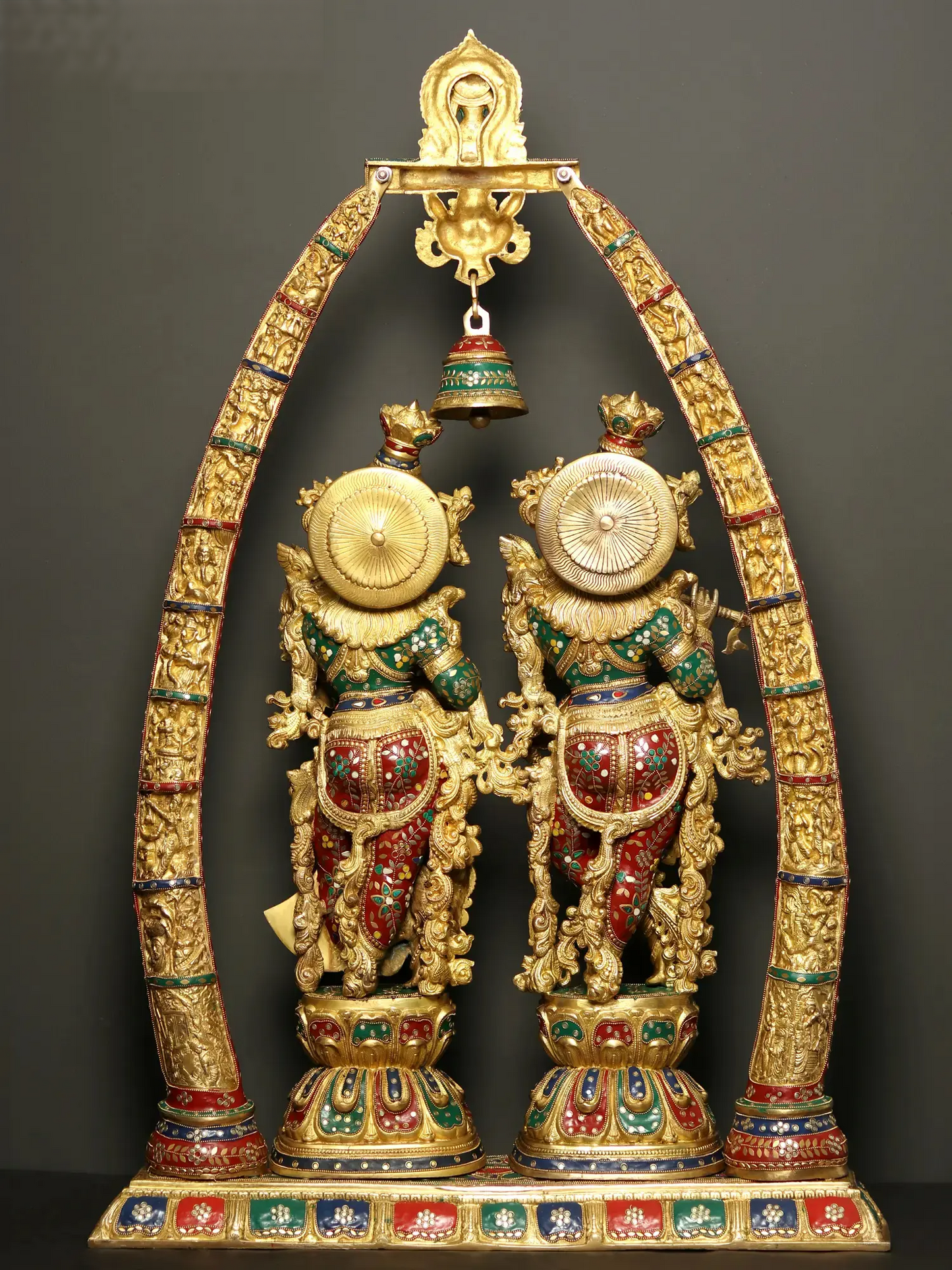 ब्रैसॉरा® पीतल राधा कृष्ण प्रतिमा | ऊँचाई 45.47 इंच और वज़न 76.50 किलोग्राम