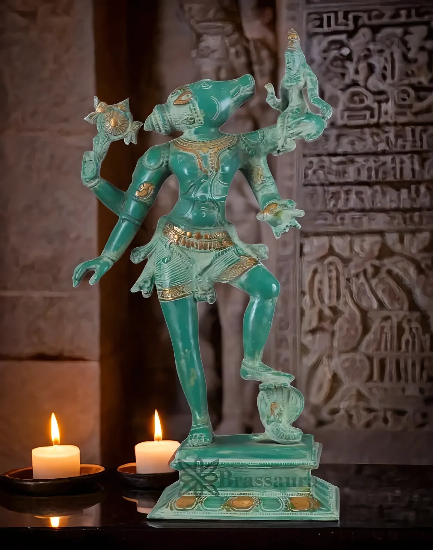 Brassaura™ Pure Brass Lord Varaha with Goddess Bhooma Devi Idol – 17.5 Inch Height, 6.3 kg Weight | Handcrafted Hindu Statue for Pooja & Home Temple