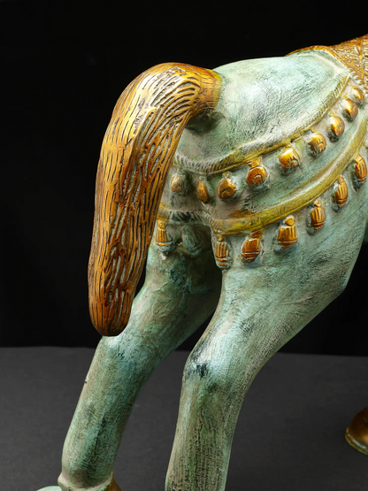 ब्रासौर® पीतल की सजावटी घोड़े की मूर्ति | शुद्ध पीतल | ऊंचाई 17.5 इंच और वज़न 9.55 किलोग्राम