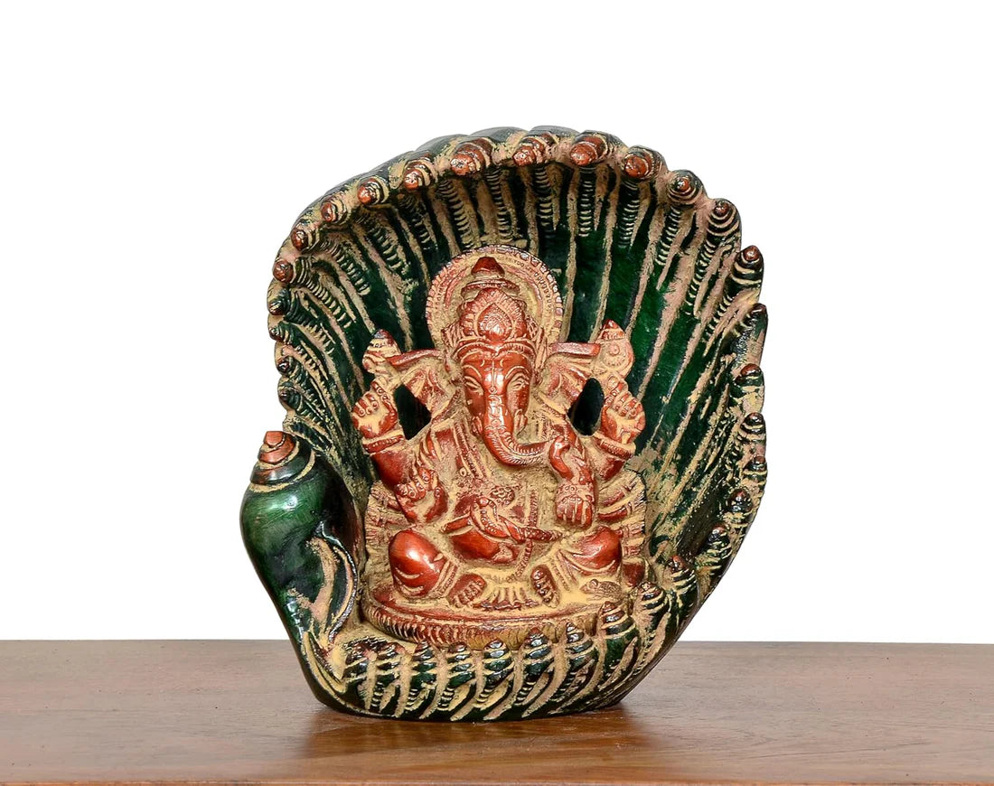 ब्रासोरा® वृंदावन वेणुगोपाल कृष्ण पीतल की प्रतिमा मोर के साथ | एंटीक नीला और सुनहरा रंग | ऊँचाई 20 इंच