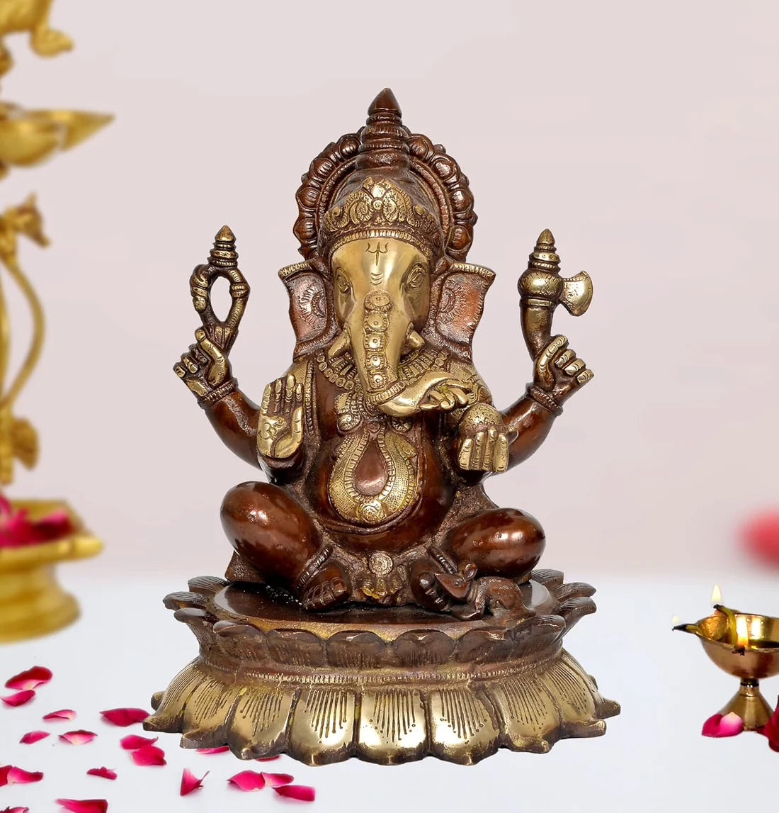 ब्रासोरा® वृंदावन वेणुगोपाल कृष्ण पीतल की प्रतिमा मोर के साथ | एंटीक नीला और सुनहरा रंग | ऊँचाई 20 इंच