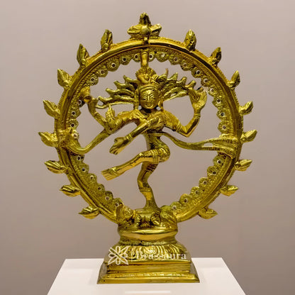 ब्रसौड़ा™ गोल्डन फ़िनिश नृत्य करती नटराज पीतल की मूर्ति | ऊंचाई 6.7 इंच और वज़न 0.55 किलोग्राम
