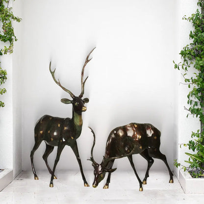 ब्रासुरा® बड़े हिरण के पीतल के मूर्तियों का जोड़ा | शुद्ध पीतल | ऊँचाई 63.8 इंच और वज़न 98.15 किग्रा