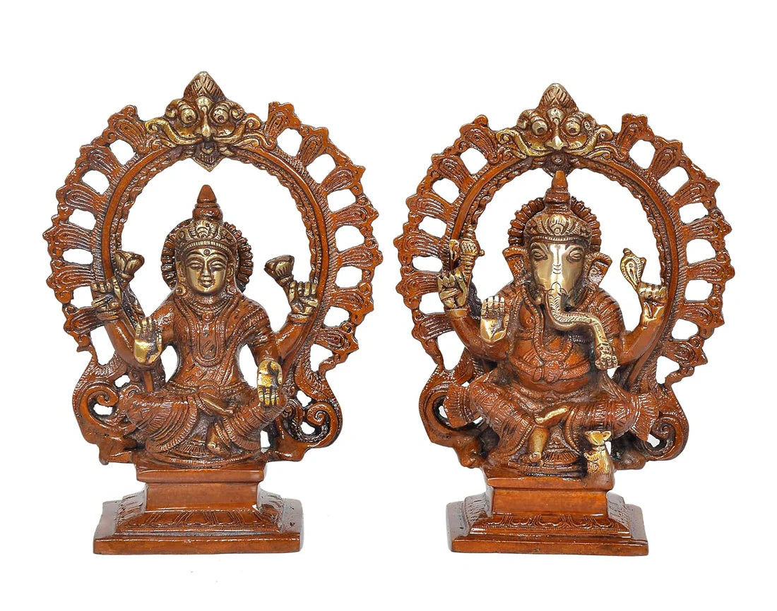 ब्रासोरा® वृंदावन वेणुगोपाल कृष्ण पीतल की प्रतिमा मोर के साथ | एंटीक नीला और सुनहरा रंग | ऊँचाई 20 इंच