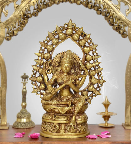 ब्रासोरा® वृंदावन वेणुगोपाल कृष्ण पीतल की प्रतिमा मोर के साथ | एंटीक नीला और सुनहरा रंग | ऊँचाई 20 इंच
