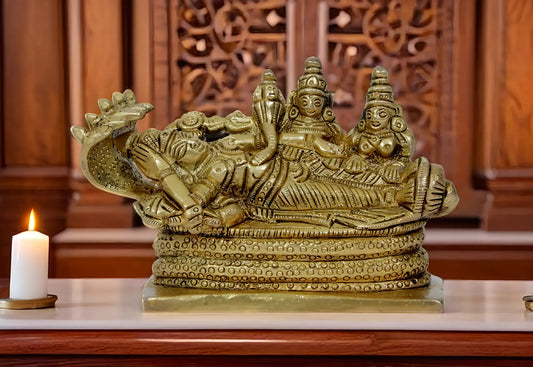 Brassaura™ Brass Vishnu Laxmi – Height 4.4 Inches & Weight 0.6 Kgs | Elegant Sculpture of Lord Vishnu & Goddess Lakshmi