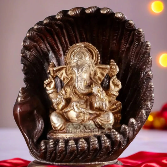 Exquisite Brass Lord Ganesha in Pearl Conch Shell – Height 5.5 Inches, Weight 2.234 Kgs