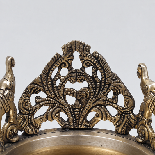 Brassaura® Elephant Urli with Decorative Elephant Backrest and Antique Finish | Pure Superfine Brass Handcrafted Murti | Brass Statue for Home Temple, Pooja Room | Height 7 Inches | Weight 1.64 Kgs
