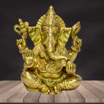 BrassAura Ganesha Brass god Idols home and décor gifts item 2.1 Kg Decorative Showpiece - 15 cm  (Brass, Gold)